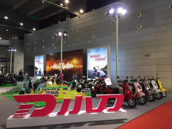 小刀展台(tái)動力秀